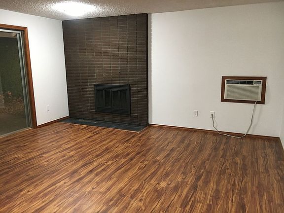 3rd image of 1305 NE 98th Ave