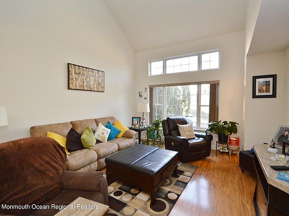 4th image of 4706 Saddleback Ln