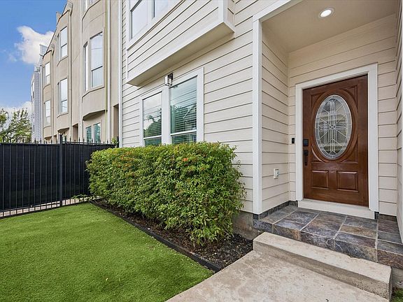 3rd image of 5503 Darling St