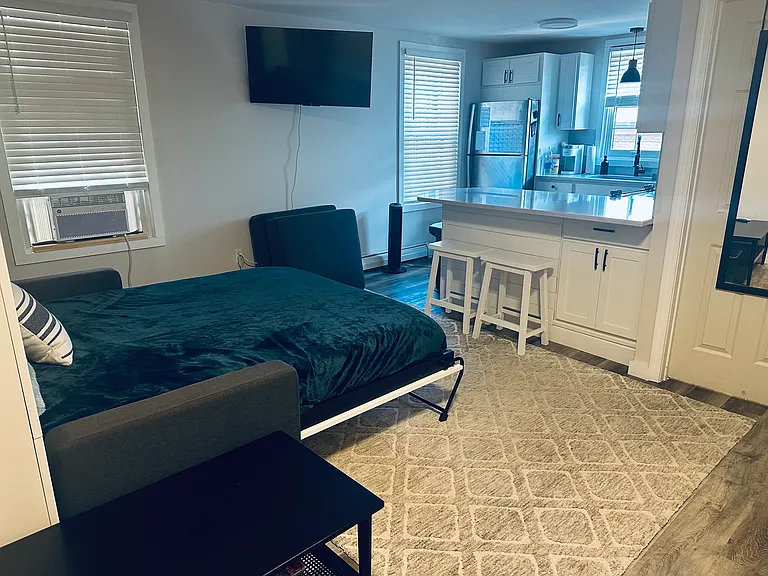 20 Pine St #5 — Photo 11