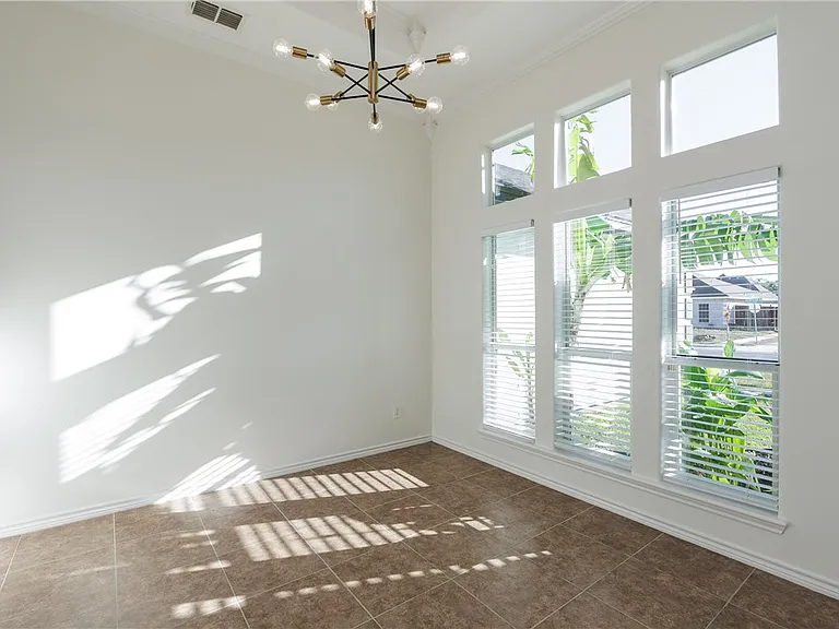 4025 Puget Sound Dr — Photo 8
