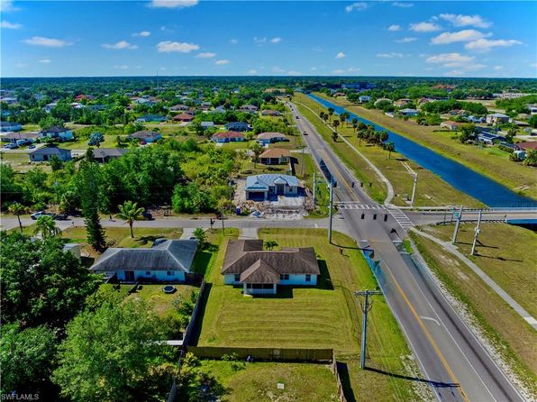 3326 12th St W, Lehigh Acres, FL 33971