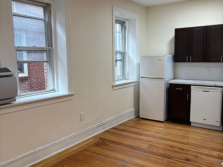4107 Chester — Photo 13