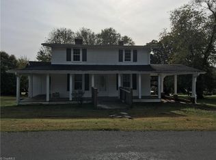 187 Gwyn Ave, Mount Airy, NC 27030