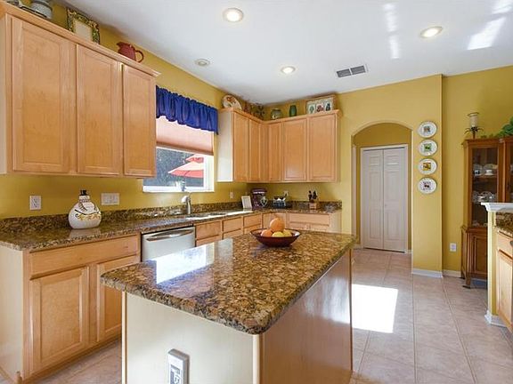 5th image of 14202 Charmont Ct