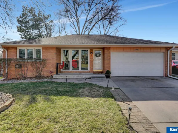 5021 Bellhaven Dr, Lincoln, NE 68516