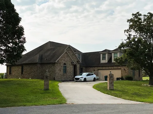 4745 N Wildwood Dr, Frankfort, IN 46041