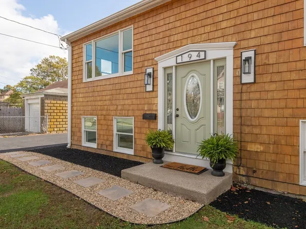 194 Robeson St, New Bedford, MA 02740