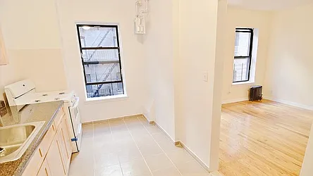 Rented by Park Property Advisors