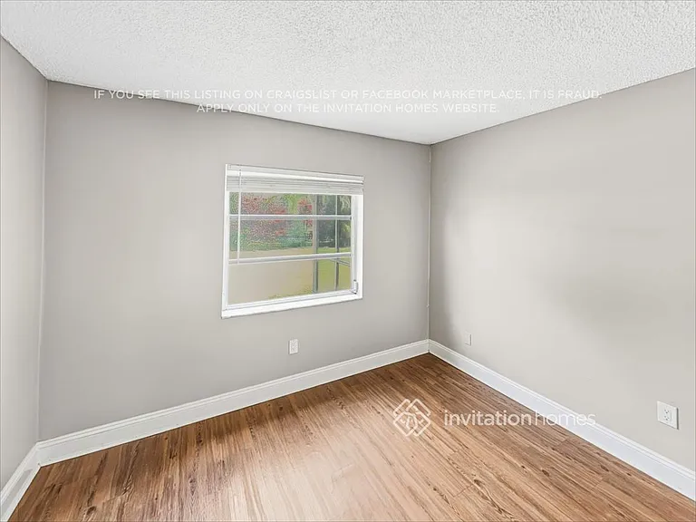 11143 Mustang St — Photo 16