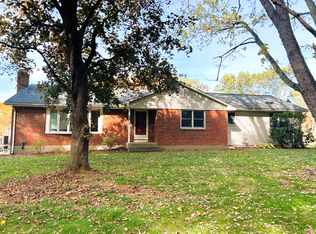 39 Jackson St, Avon, CT 06001