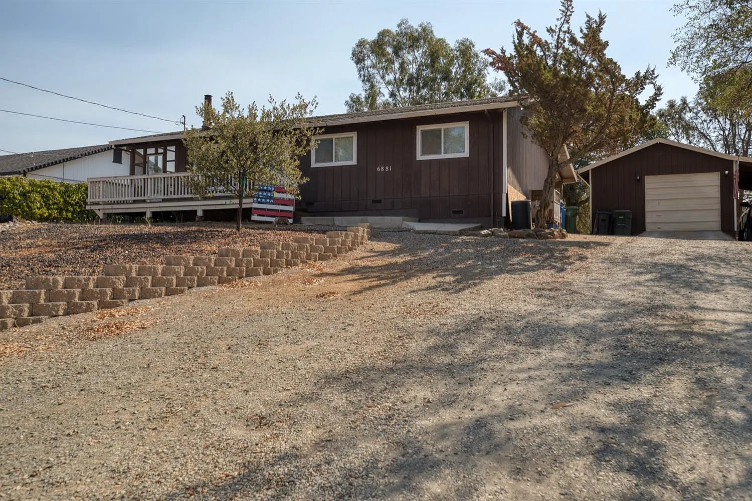 6881 Baldwin St photo 1