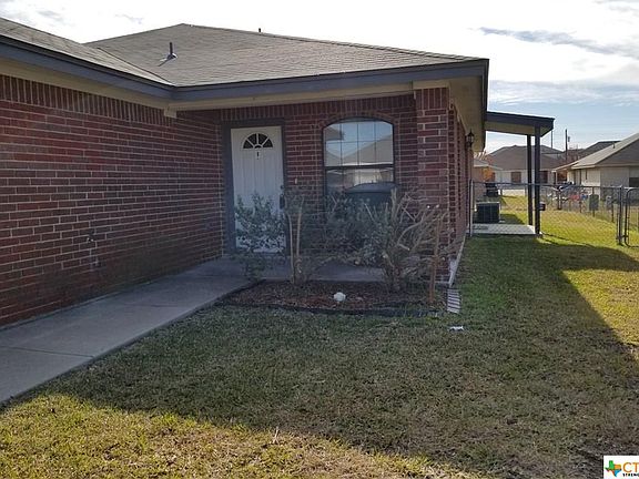 2nd image of 2800 Lucille Dr #B