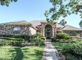 30 Schubach Dr, Sugar Land, TX 77479
