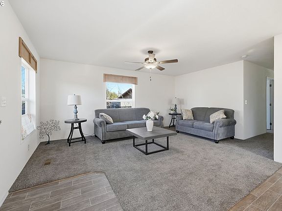 5th image of 1423 31st St