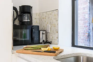 Rented by ER (DO NOT USE)