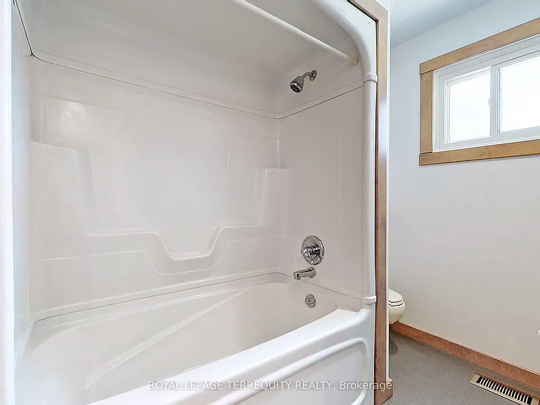 2055 Waters Edge Dr — Photo 17