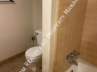 7209 Quailwood Dr APT B, Bakersfield, CA 93309