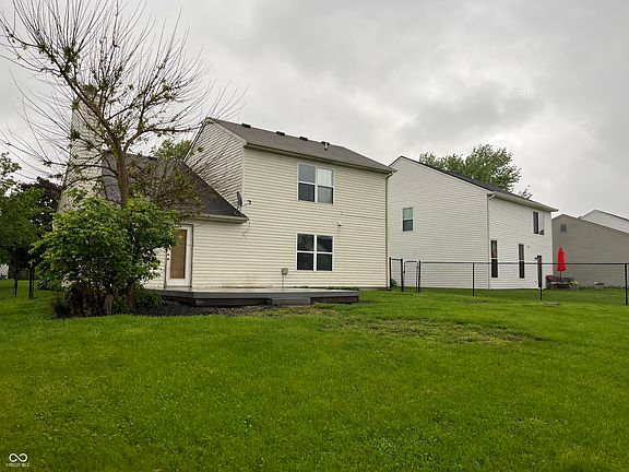 2nd image of 19277 Fox Chase Dr