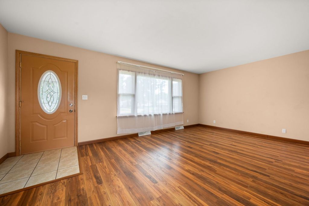 418 Barbara St, Mount Morris, IL - View 6