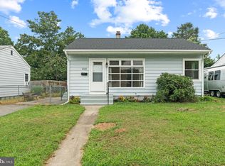 215 Clamer Rd, Ewing, NJ 08628