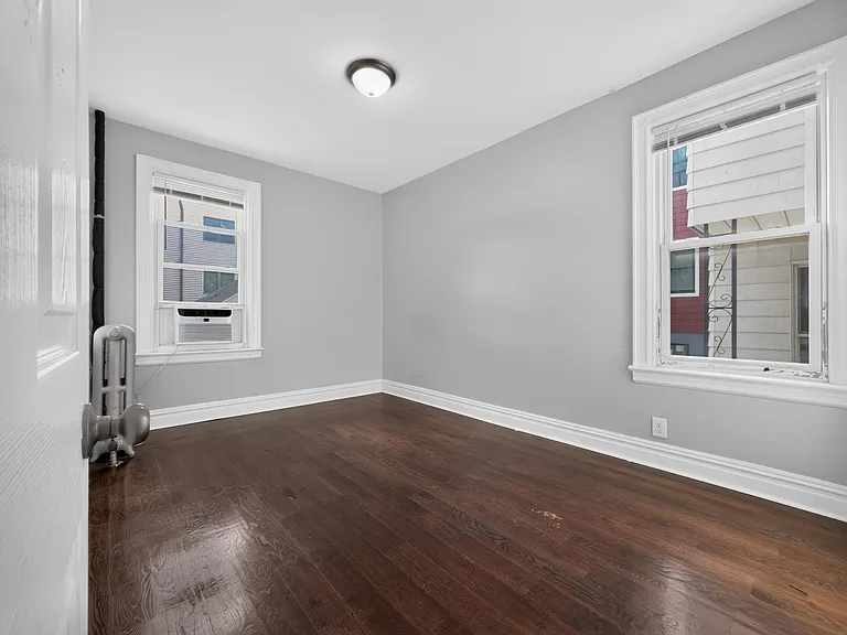86 W 45th St #1 — Photo 11