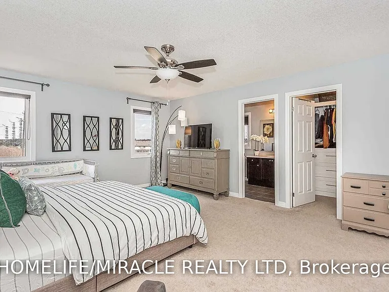 944 Dunblane Ct — Photo 20