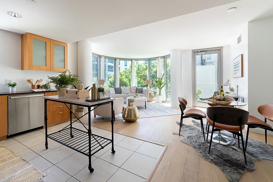1st image of 355 1st St Unit 604