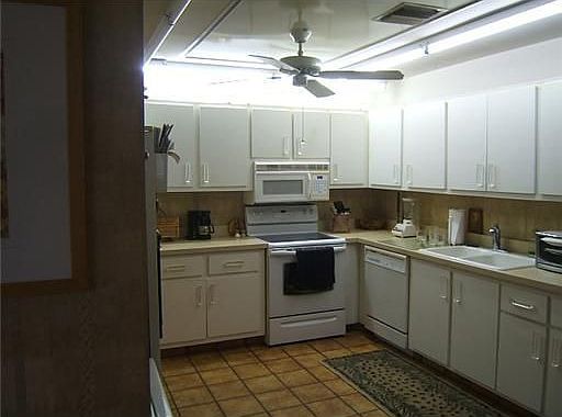 2nd image of 1621 NW 20th Ave APT 101