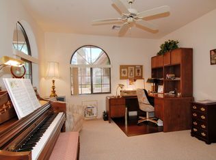 570 W Paseo Potrerro, Green Valley, AZ 85622