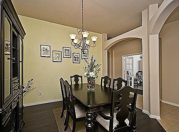 3rd image of 3601 Hibiscus Dr