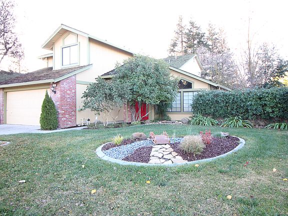2nd image of 1520 Wawona St