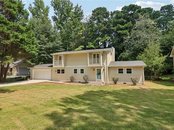 1178 Carla Joe Dr SW, Lilburn, GA 30047