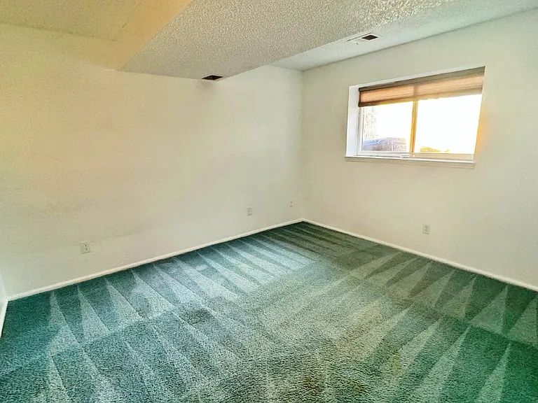 18723 E Utah Cir — Photo 15