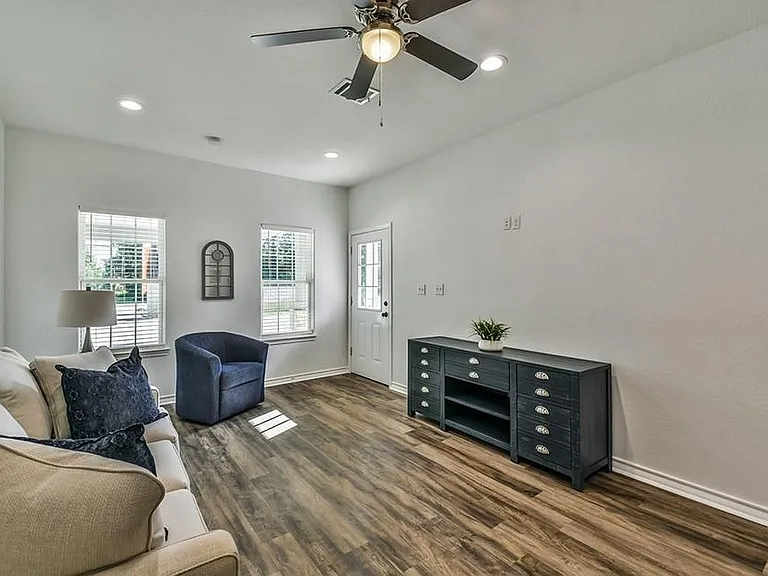 24094 Sears Ln #1 — Photo 4