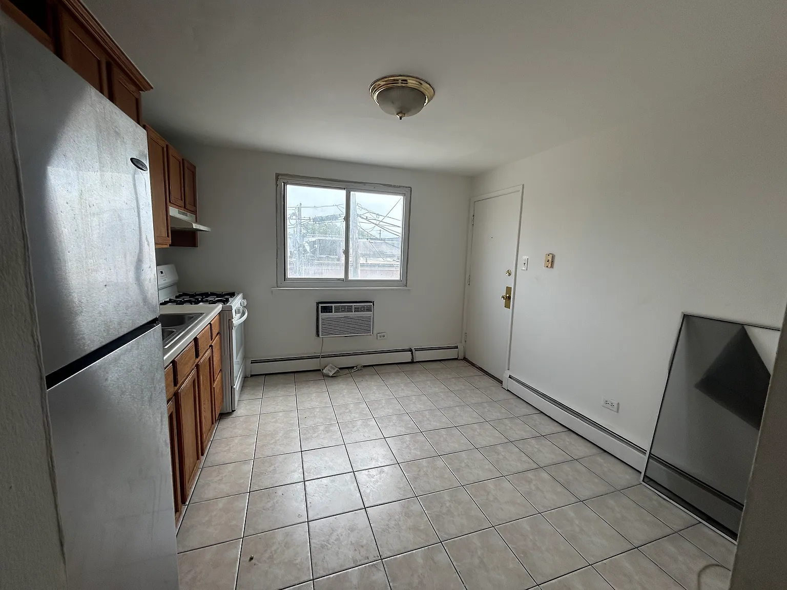2 bed, 750 sqft, $1,450 — Photo 4