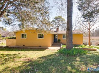 7909 Seville Dr SE, Huntsville, AL 35802