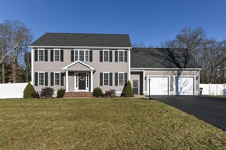 1st image of 4 Parkview Ln