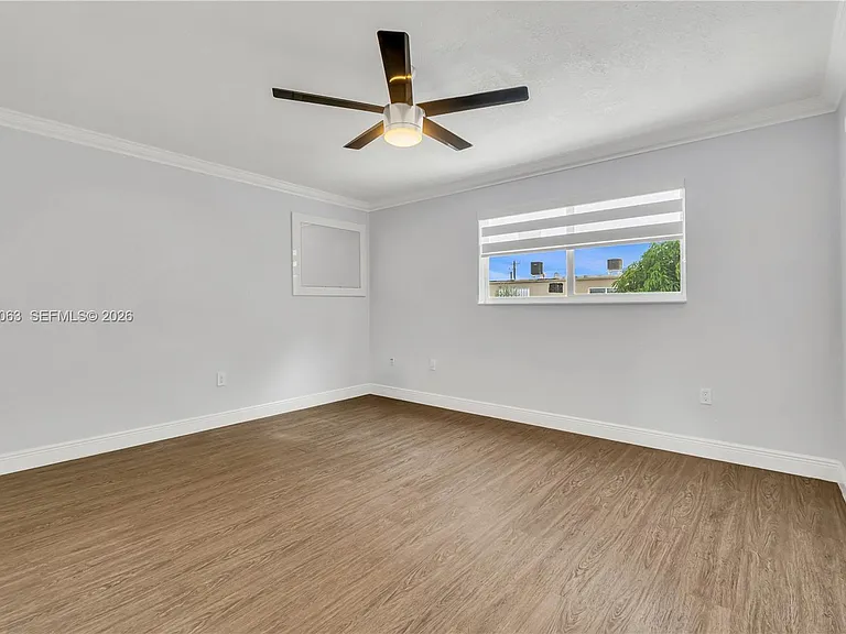 5452 NW 169th Ter — Photo 15