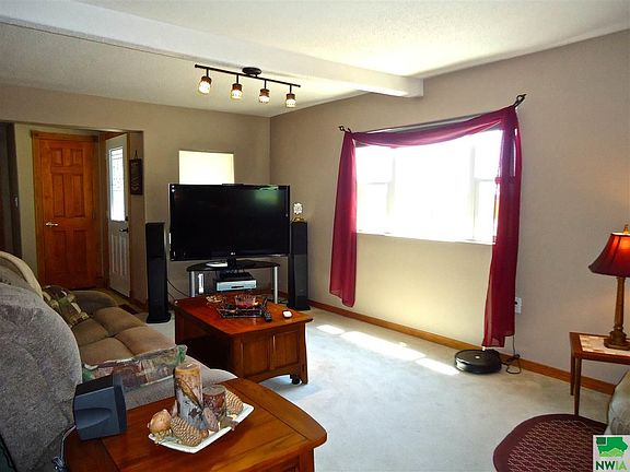3rd image of 1483 610th St