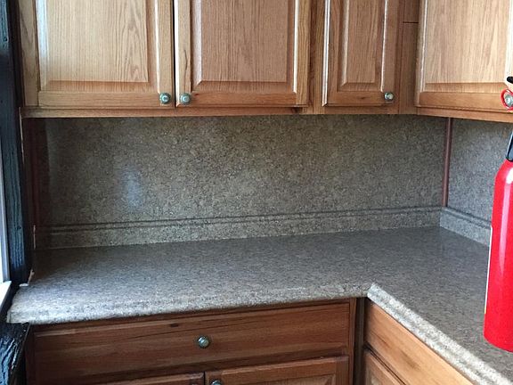 4th image of 60 Nelson Ave Fl 2nd