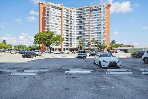 1301 NE Miami Gardens Dr Photo 1
