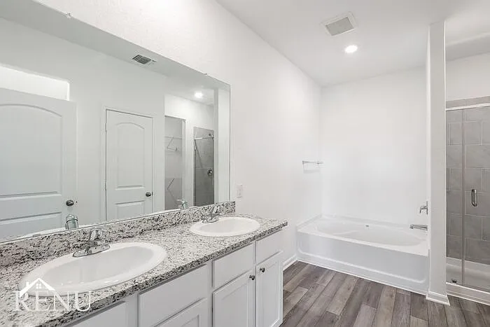 2951 Jackson Smt — Photo 10