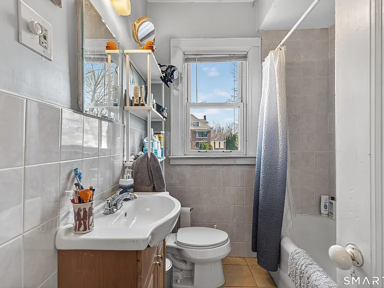 224 Huntington St #2 — Photo 14