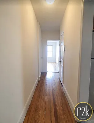 Rented by Realty 2000 Corp | media 7