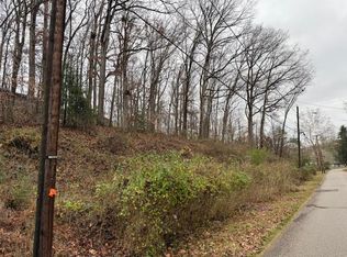 Autumn Dr, Dunbar, WV 25064