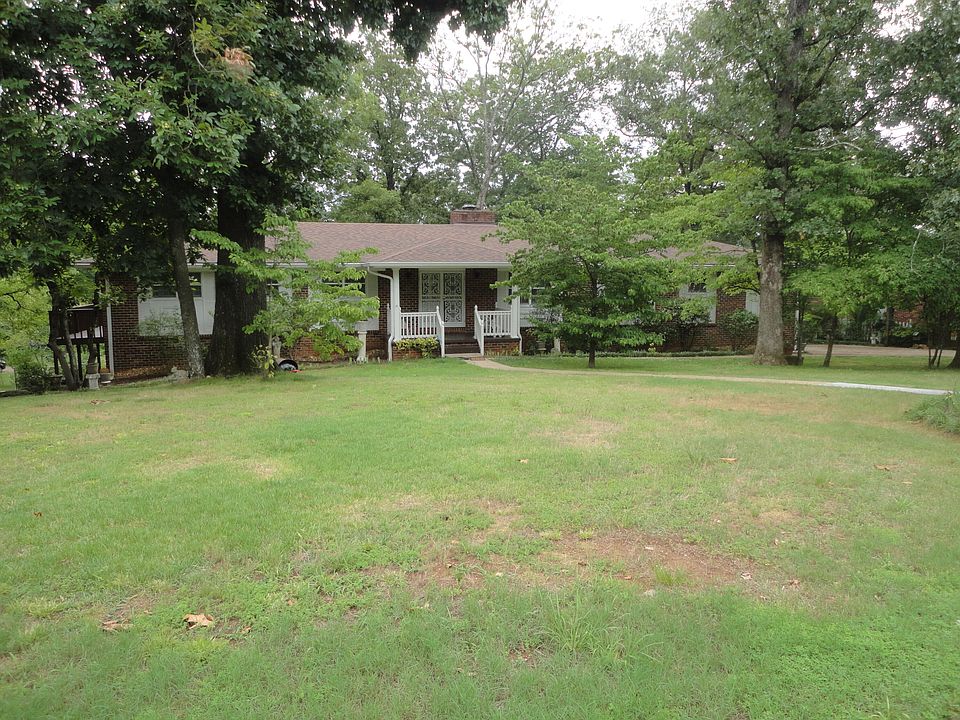 1st image of 4223 Highwood Dr