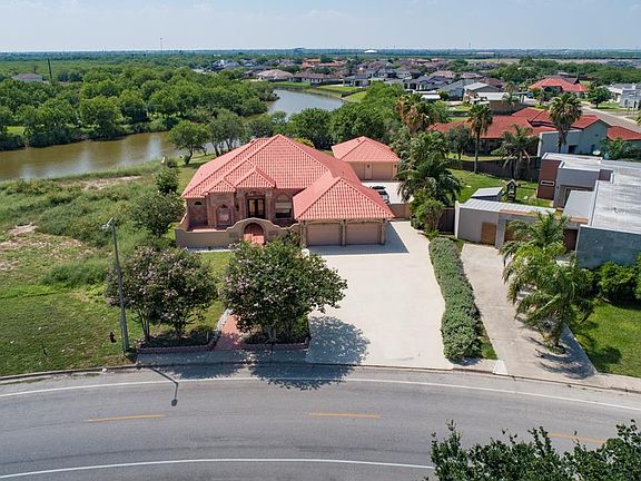 3rd image of 5543 Rustic Manor Dr