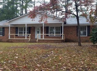 525 Alleghany Rd, Fayetteville, NC 28304