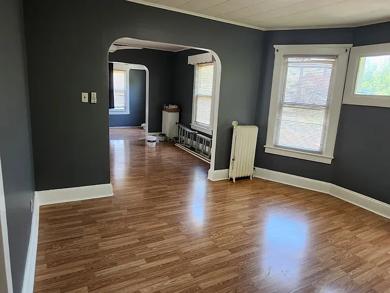 423 Washington Ave #2 — Photo 6